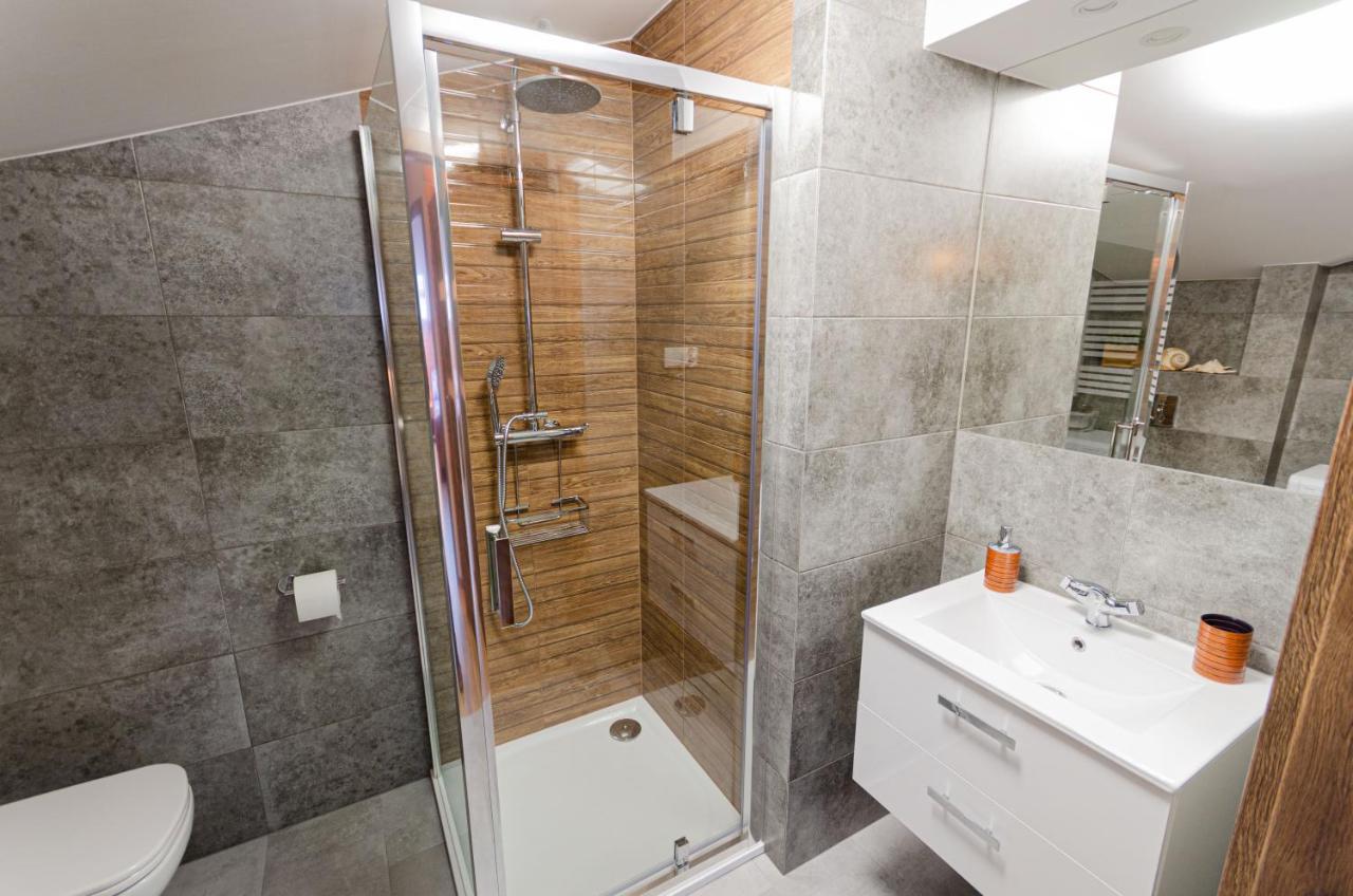 Apartment Bronowicka Premium - 52m2 With Private Parking Krakau